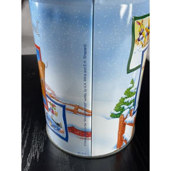 Disney Winnie the Pooh & Friends Collectors Series 2/12 Tin Winter in the Wood - Picture 7 of 10